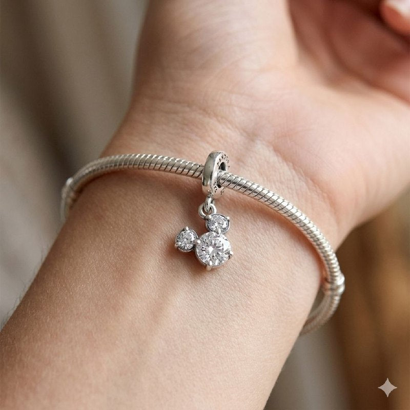 CHARM EN FORMA DE MICKEY MOUSE DISNEY PANDORA DE PLATA 9.25 PESO: 1.9G
