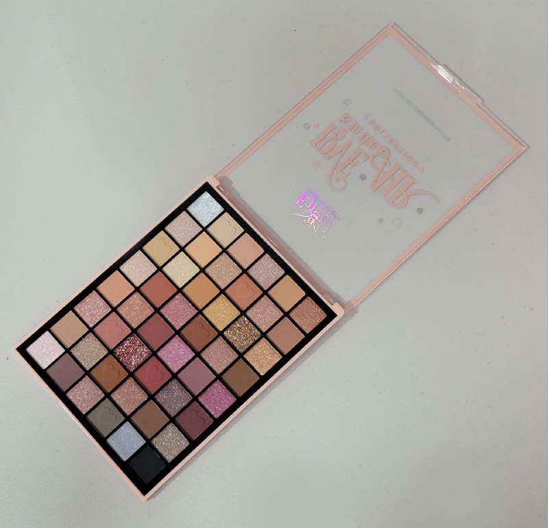 SOMBRA DE OJOS EN PALETA LOVE IS IN THE AIR ENGOL COLLECTIONS 56G