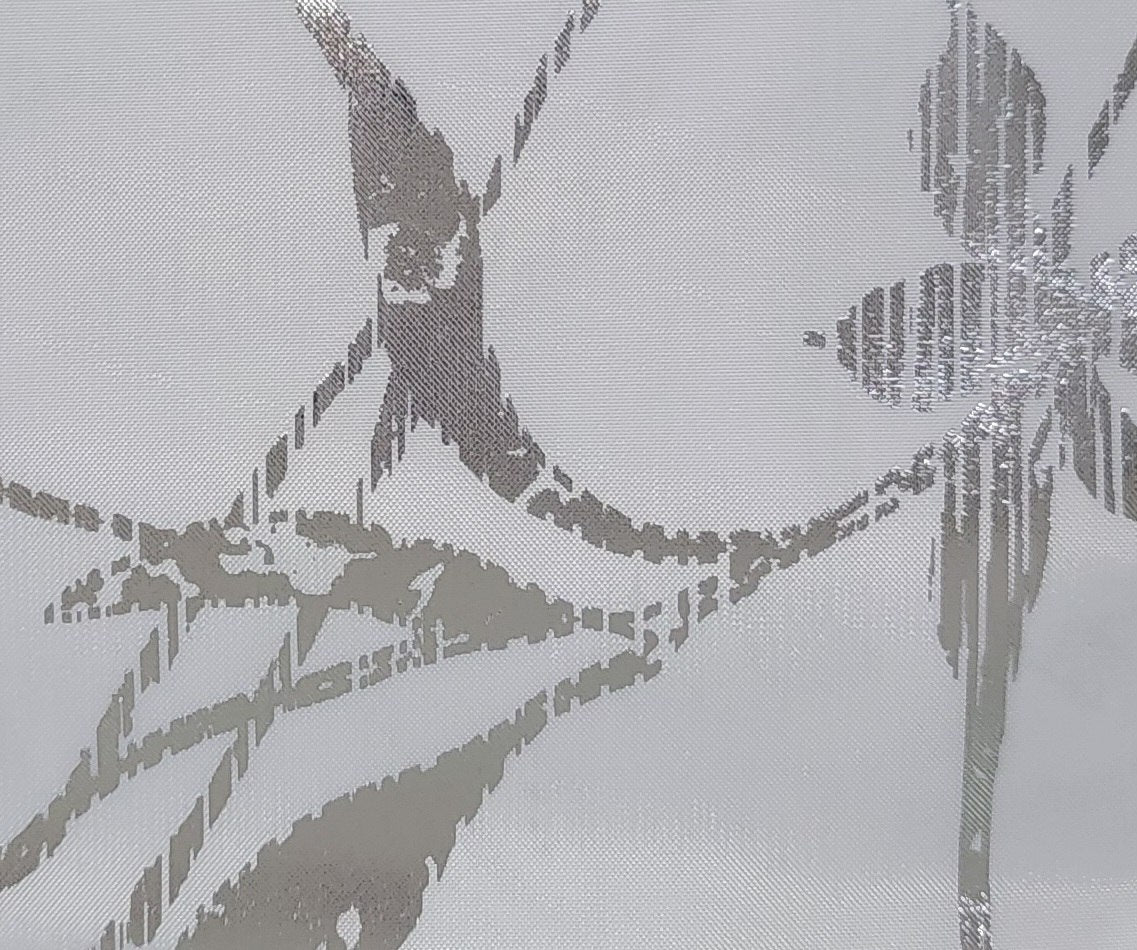 CORTINA DE BAÑO COLOR BLANCO CON ESTAMPADO PLATEADO THE SPA COLLECTION 180X180CM