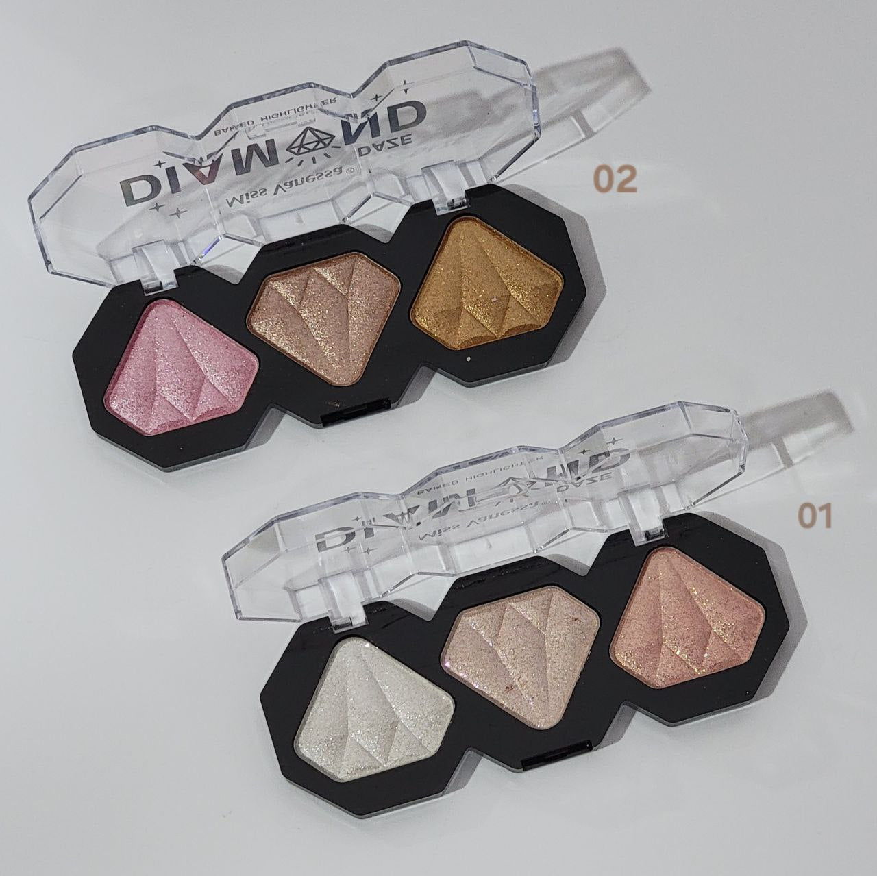 ILUMINADOR, ILUMINA DONDE QUIERAS, SUAVE Y COMODO MISS VANESSA BAKED DIAMOND DAZE 12G