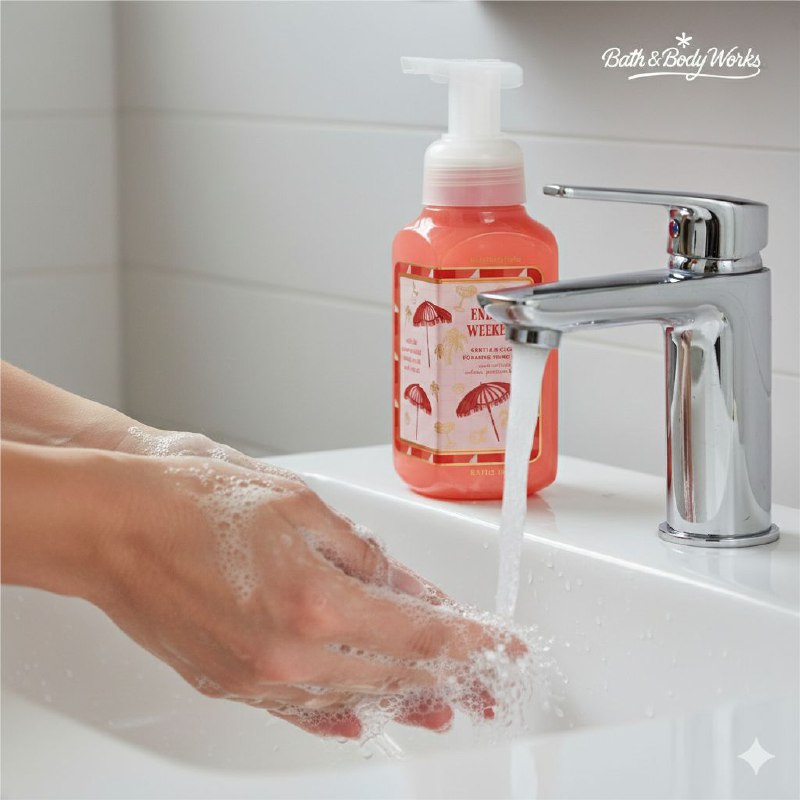 BATH & BODY WORKS JABON DE MANOS SUAVE Y LIMPIO ENDLESS WEEKEND 259ML
