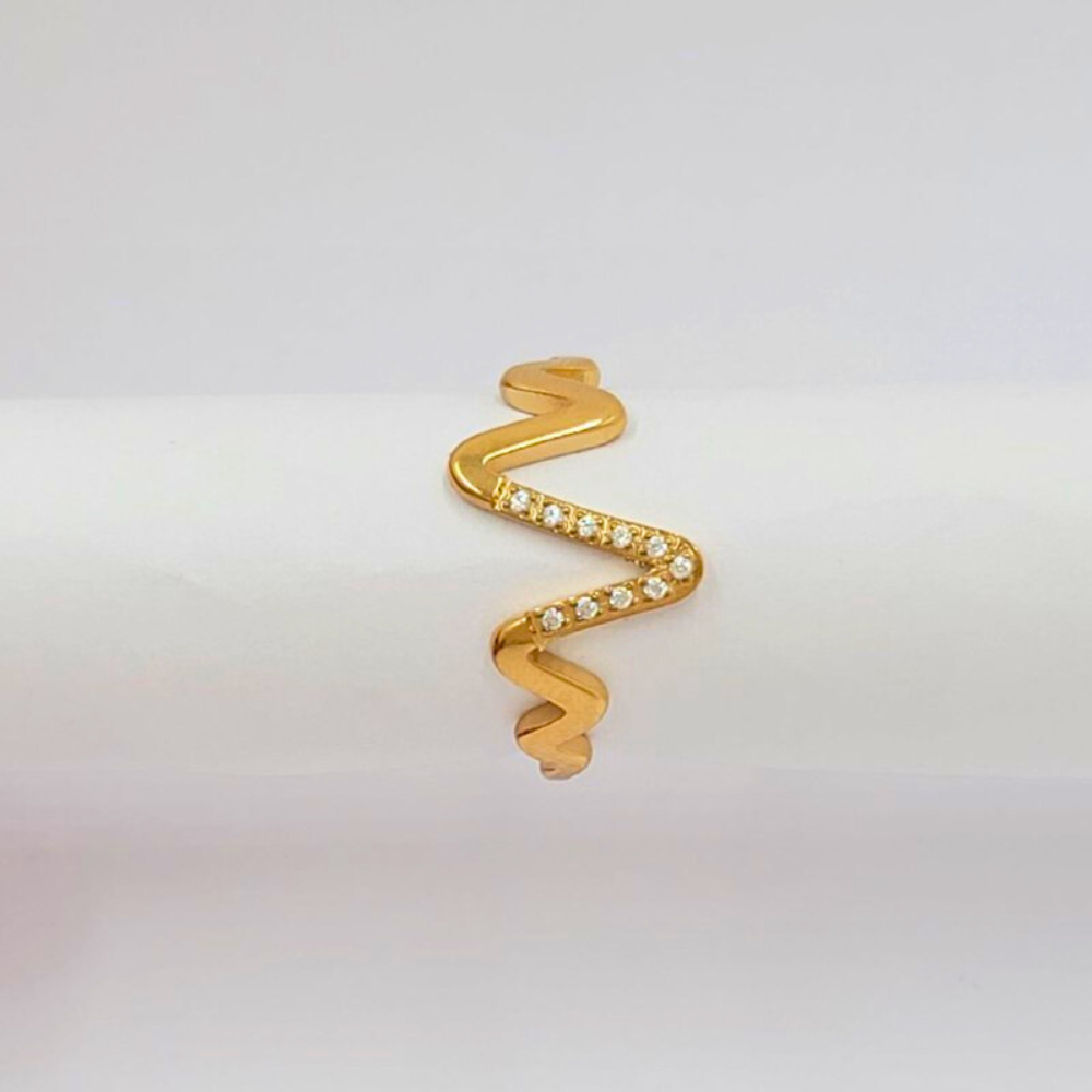 ANILLO DE ENCHAPE CON FORMA DE PULSO