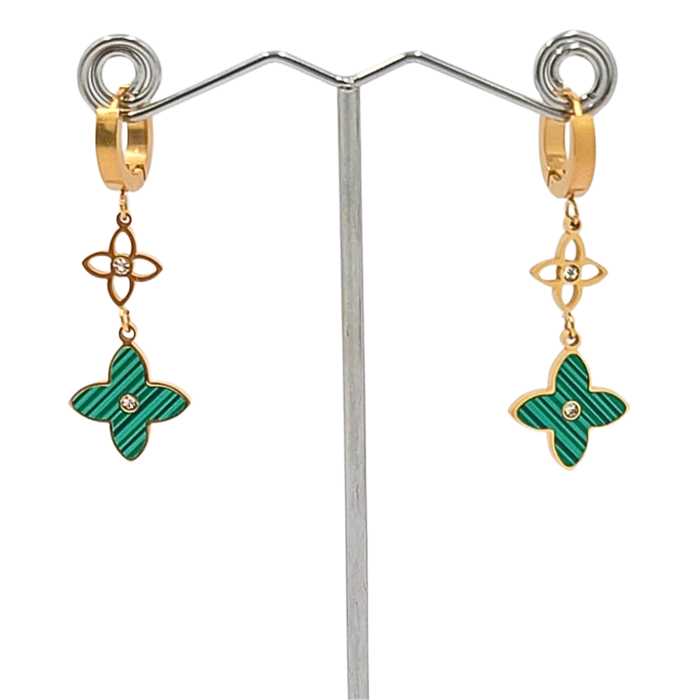 ARGOLLAS DE ENCHAPE CON FORMA DE FLOR VERDE