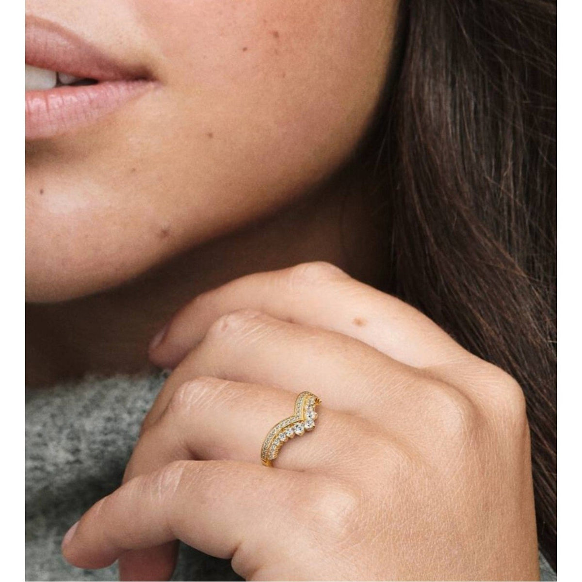 ANILLO PANDORA DE PLATA 9.25 FORMA DE TIARA PESO: 1.9G