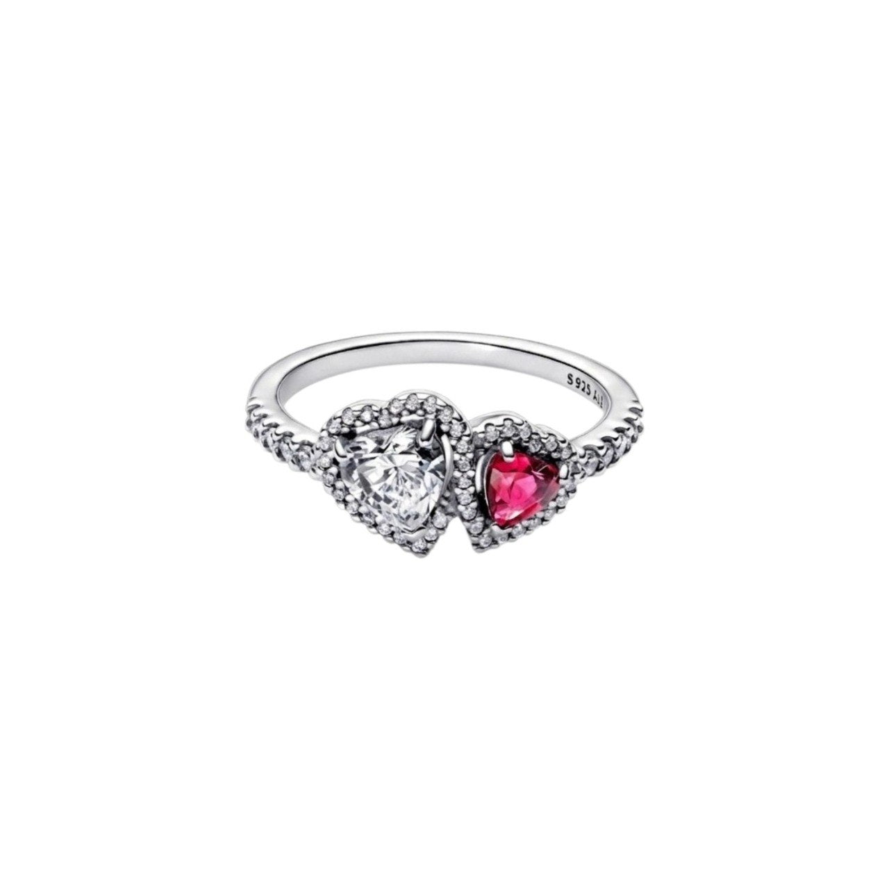 ANILLO PANDORA DE PLATA 9.25 HALO CORAZONES PESO: 3.2G