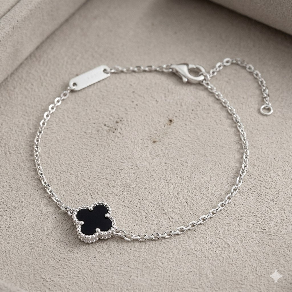 PULSERA FORMA VAN CLEEF DE PLATA 9.25 PESO: 1.9G