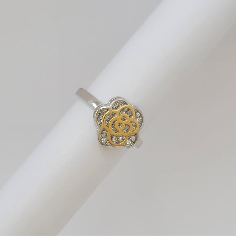 PANI453 FORMA FLOR PLATA 9.25