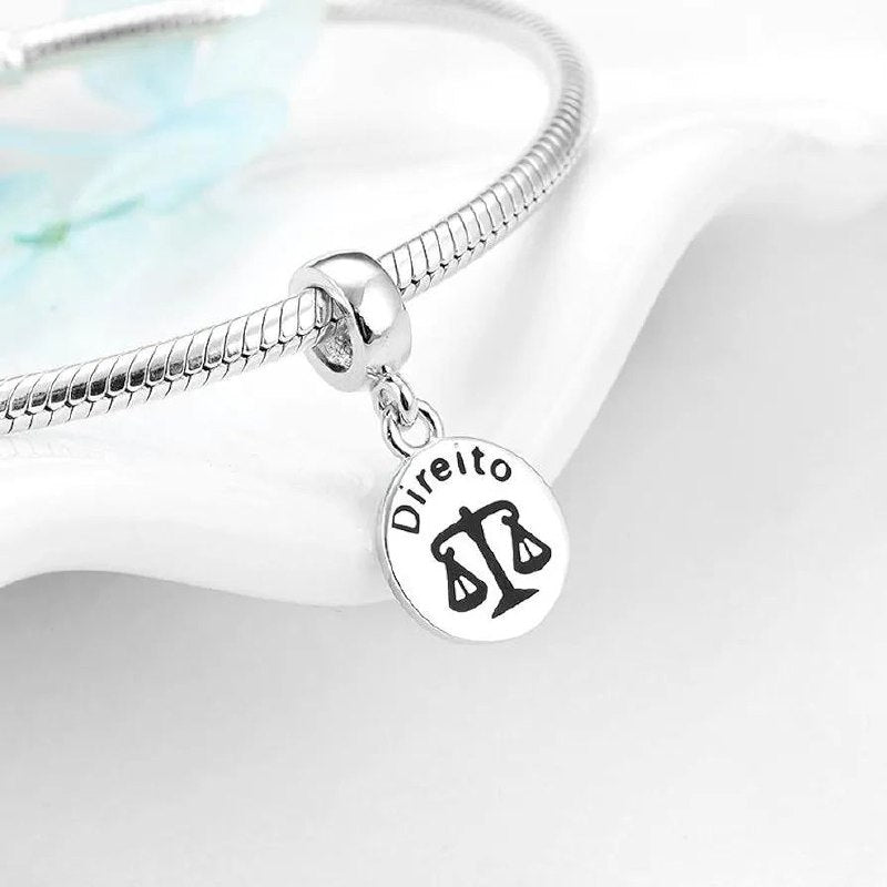PCHARM4118 FORMA DE BALANZA DE JUSTICIA PANDORA PLATA 9.25