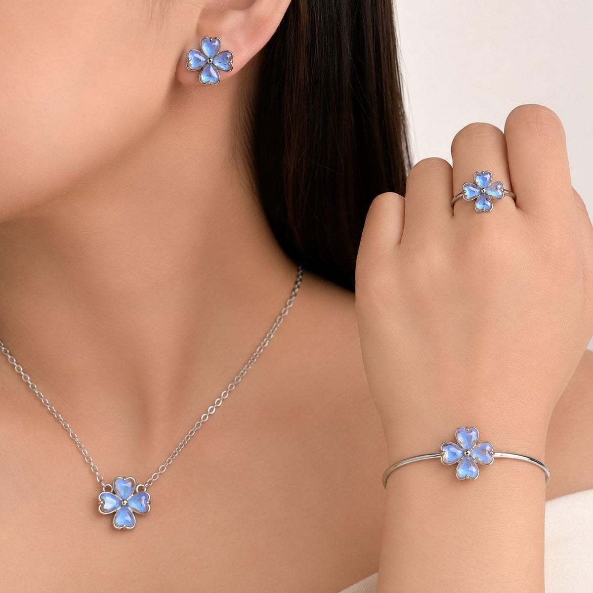 SET DE ENCHAPE PARA DAMA CON DISEÑO DE TRÉBOL DE CUATRO HOJAS CON CRISTALES EFECTO PIEDRA DE LUNA