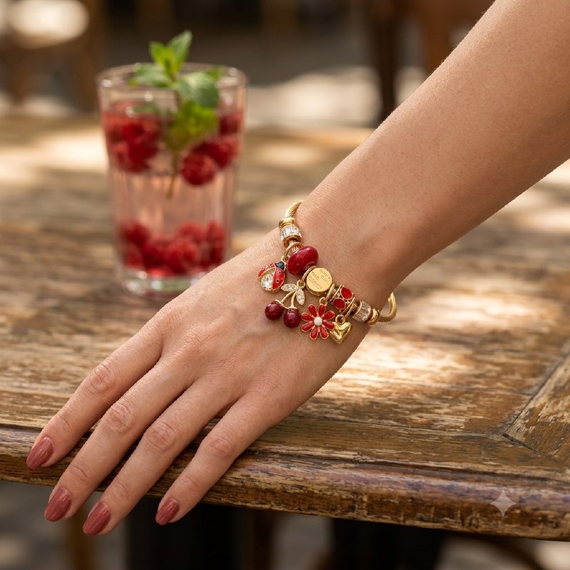 PULSERA DE ENCHAPE PARA DAMA CON DISEÑO DE CEREZA, FLOR Y CORAZON