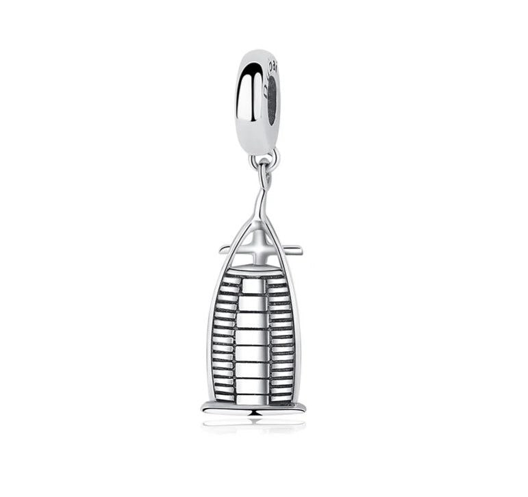 PCHARM4117 FORMA DE BURJ AL ARABE PANDORA PLATA 9.25