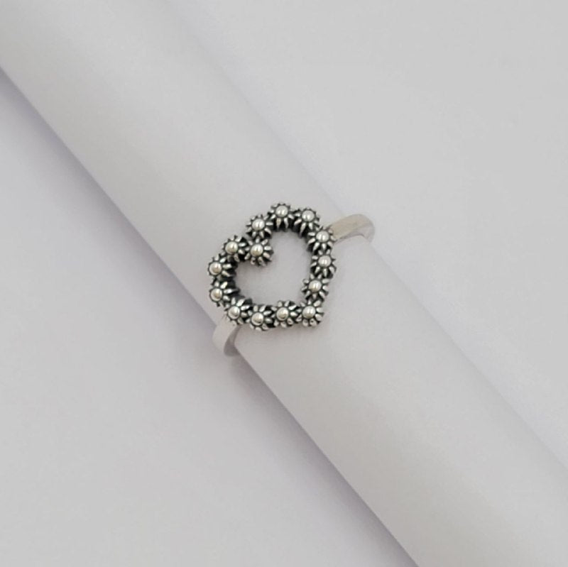 ANILLO DE PLATA 9.25 PARA DAMA CON FORMA DE CORAZON