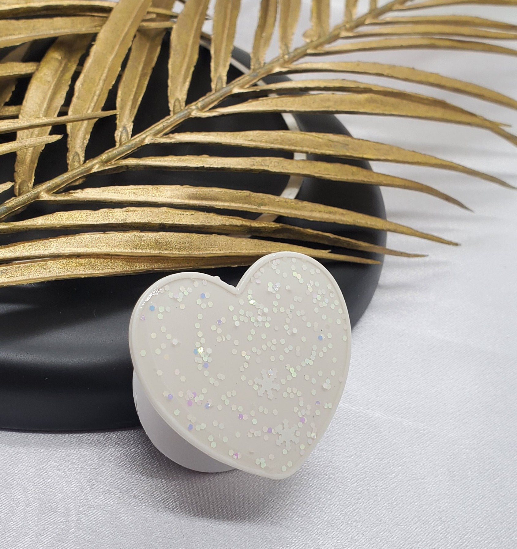 SOPORTE PARA CELULAR EN FORMA DE CORAZON