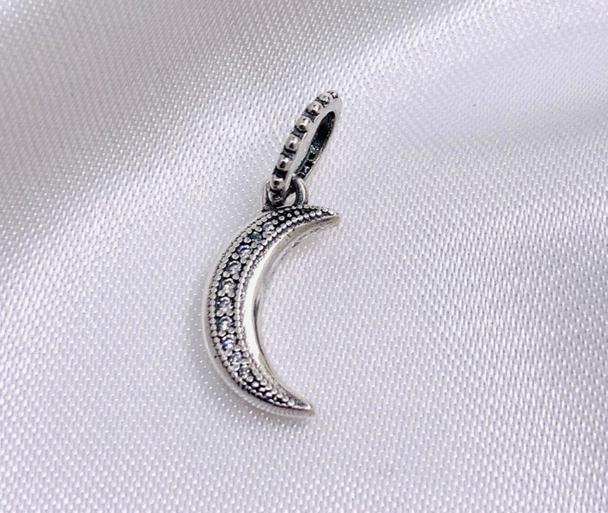 PCHARM2459 COLGANTE DE LUNA CRECIENTE
