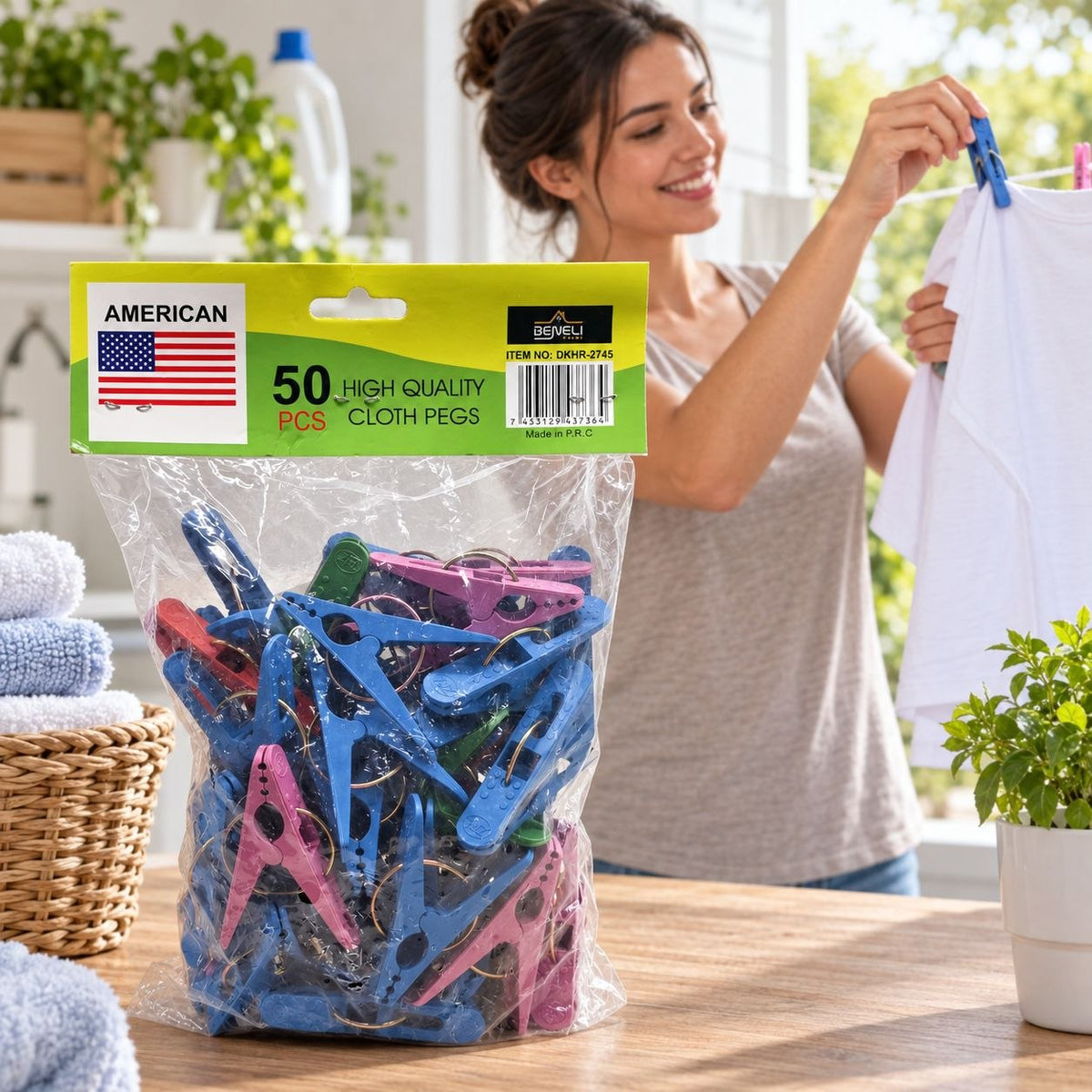 PAQUETE DE PINZAS PLÁSTICAS RANURADAS PARA ROPA BENELI HOME 50 PIEZAS