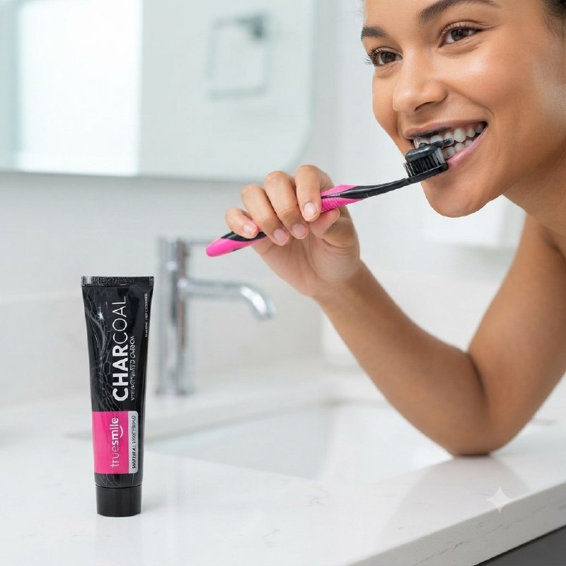 PASTA DENTAL BLANQUEADORA SIN FLUOR CON CARBON ACTIVO E INCLUYE CEPILLO TRUESMILE 100ML