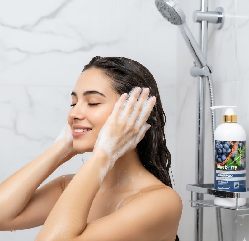 SHAMPOO DE ARANDANO HIDRATANTE Y NUTRITIVO KERATINE QUEEN 800ML