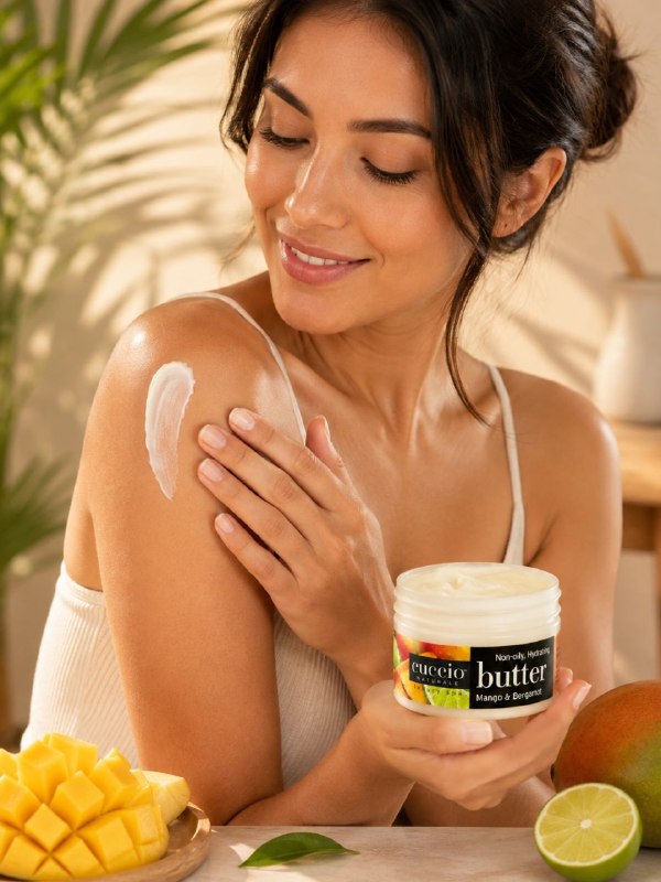 CREMA CORPORAL EXFOLIANTE HIDRATANTE INTENSIVA CON AROMA A MANGO Y BERGAMOTA CUCCIO 226G