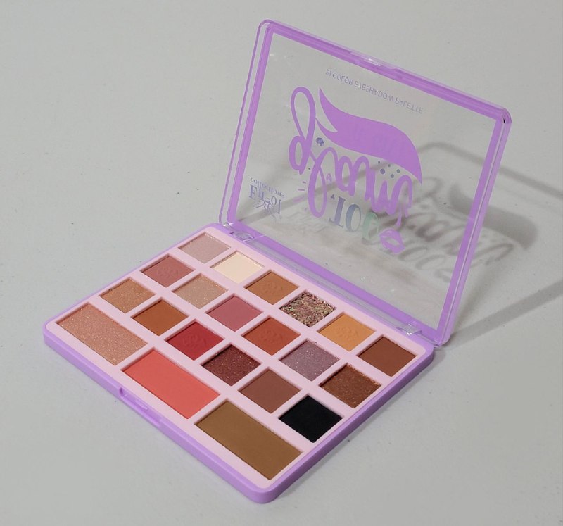 SOMBRA DE OJOS EN PAELTA TOO GLAM TO GIVE ENGOL COLLECTIONS 32.4G