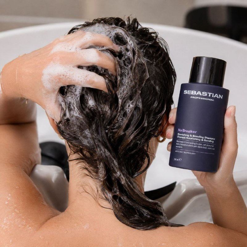 SHAMPOO NUTRITIVO, FORTALECEDOR Y LIMPIADOR REGENERADOR CAPILAR SEBASTIAN PROFESSIONAL 280ML