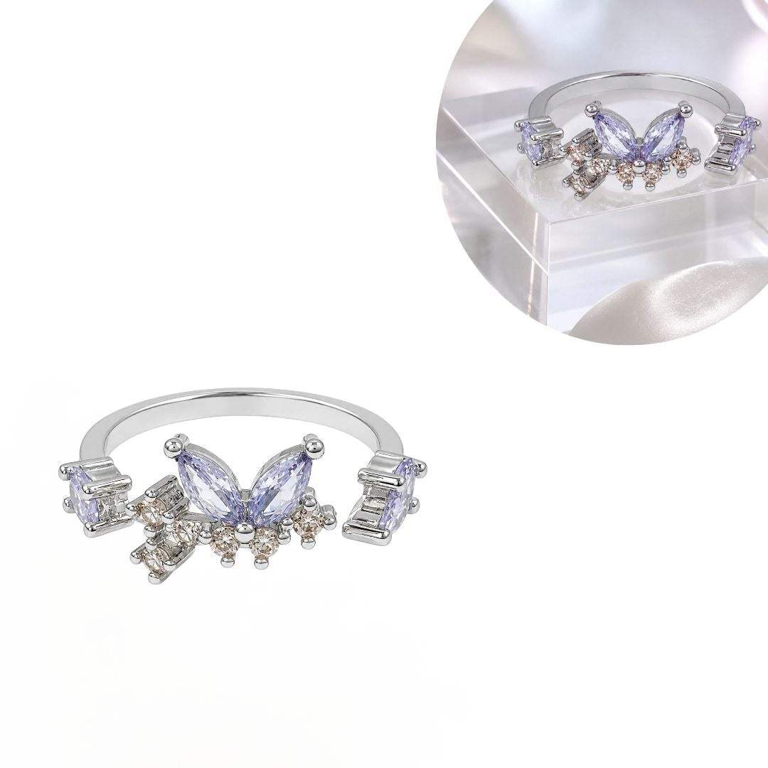 ANILLO DE ENCHAPE PARA DAMA CON DISEÑO DE MARIPOSA Y CIRCONES LILAS Y MULTICOLOR
