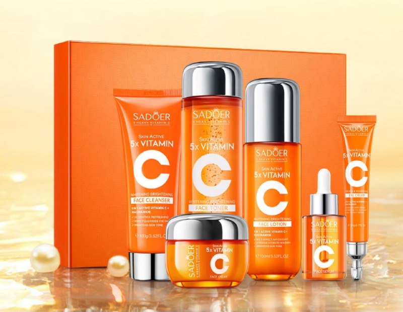 SET DE CUIDADO FACIAL ILUMINADOR Y BLANQUEADOR CON VITAMINA C 5 EN 1 Y NIACINAMIDA SADOER 6PCS