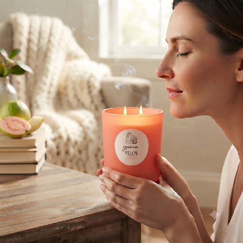 VELA AROMATICA PREMIUM DE GUAYABA Y MELON 538G