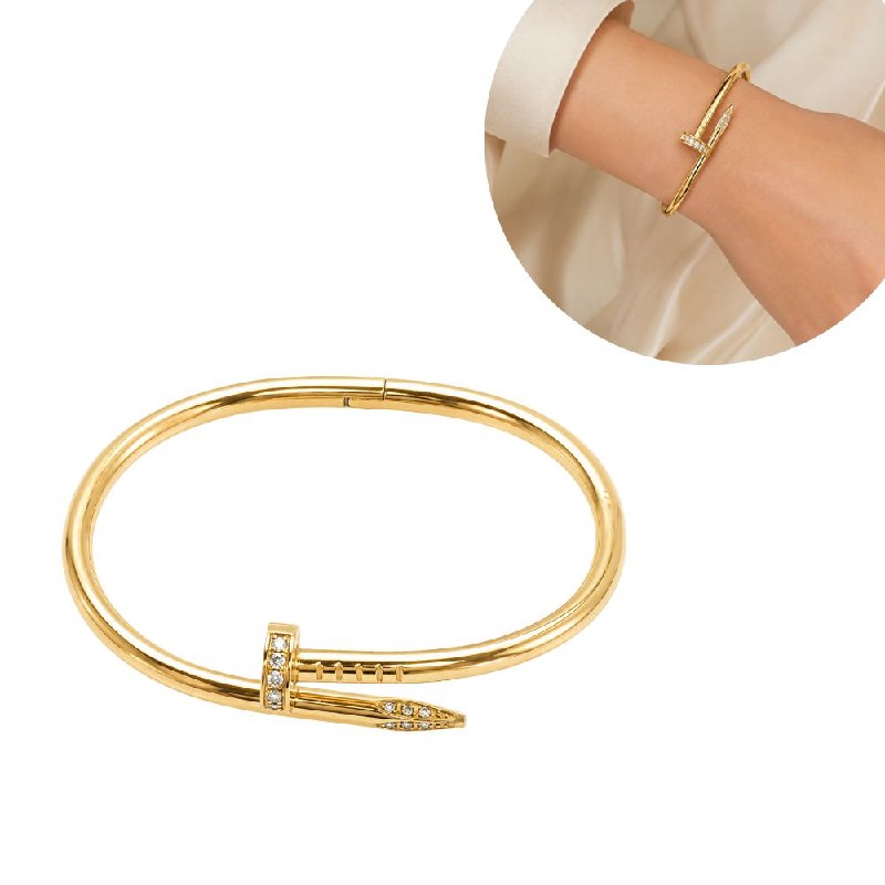 PULSERA DE ENCHAPE PARA DAMA CON DISEÑO DE CLAVO CARTIER 6.5CM (DUPE DE CARTIER)
