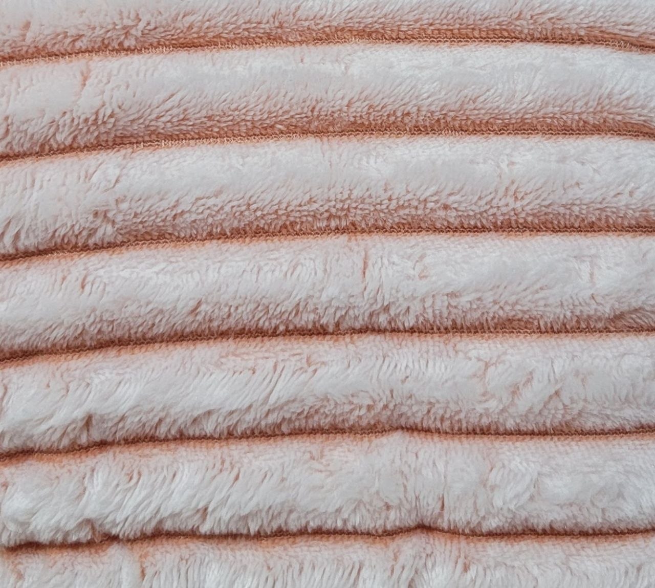 COBIJA FRAZADA CORAL CON TACTO ATERCIOPELADO COZY LIVING 127X152CM