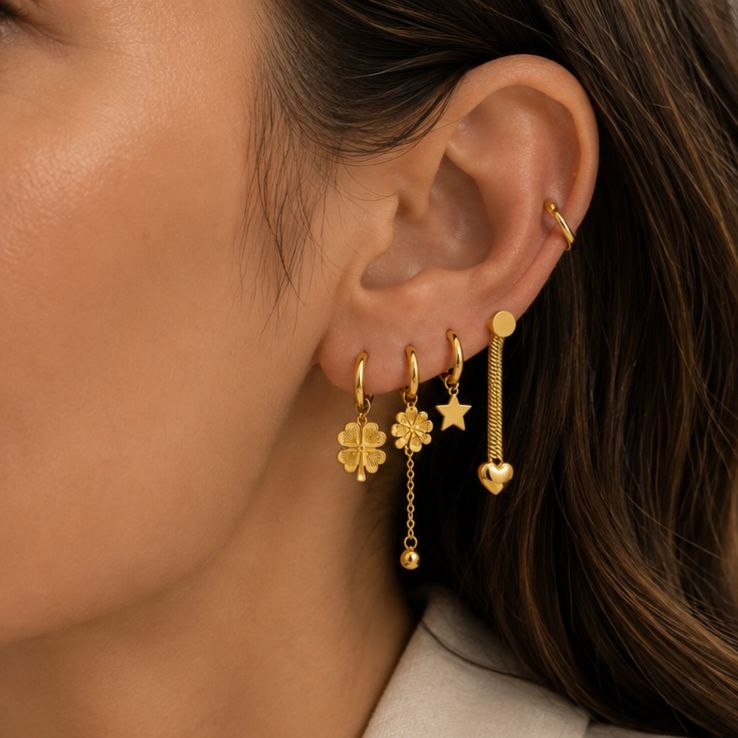 SET DE ARETES / ARRACADAS DE ENCHAPE PARA DAMA CON DIJES CELESTIALES Y DE SUERTE
