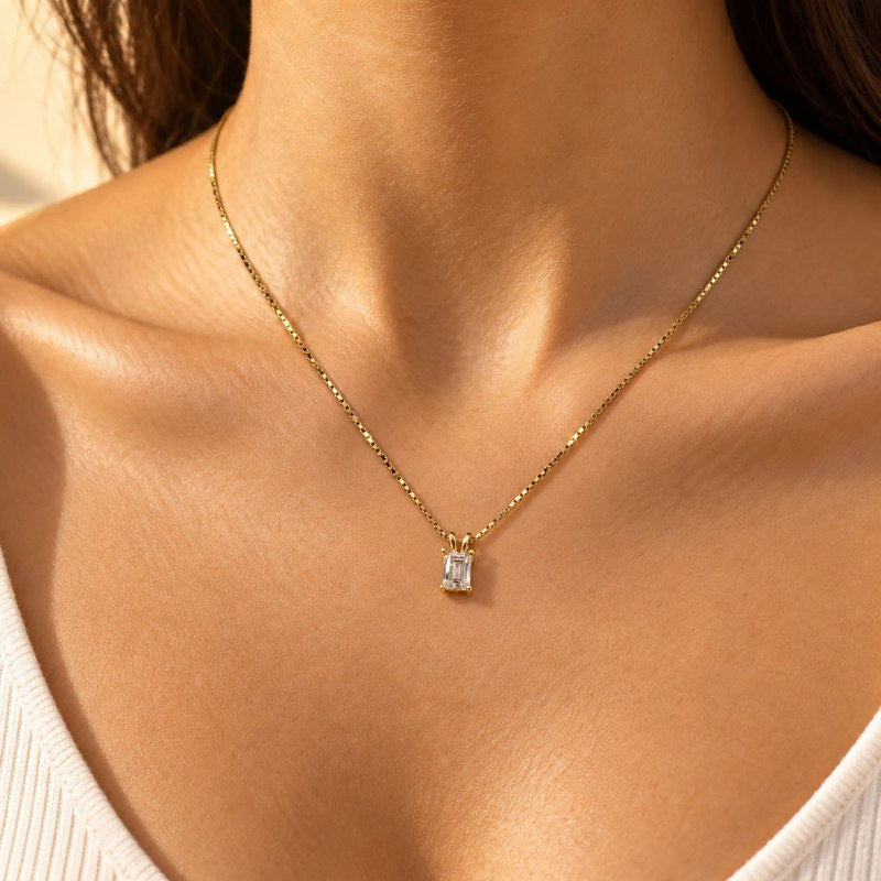 DIJE DE PLATA 9.25 CON MOISSANITA 0.8CM