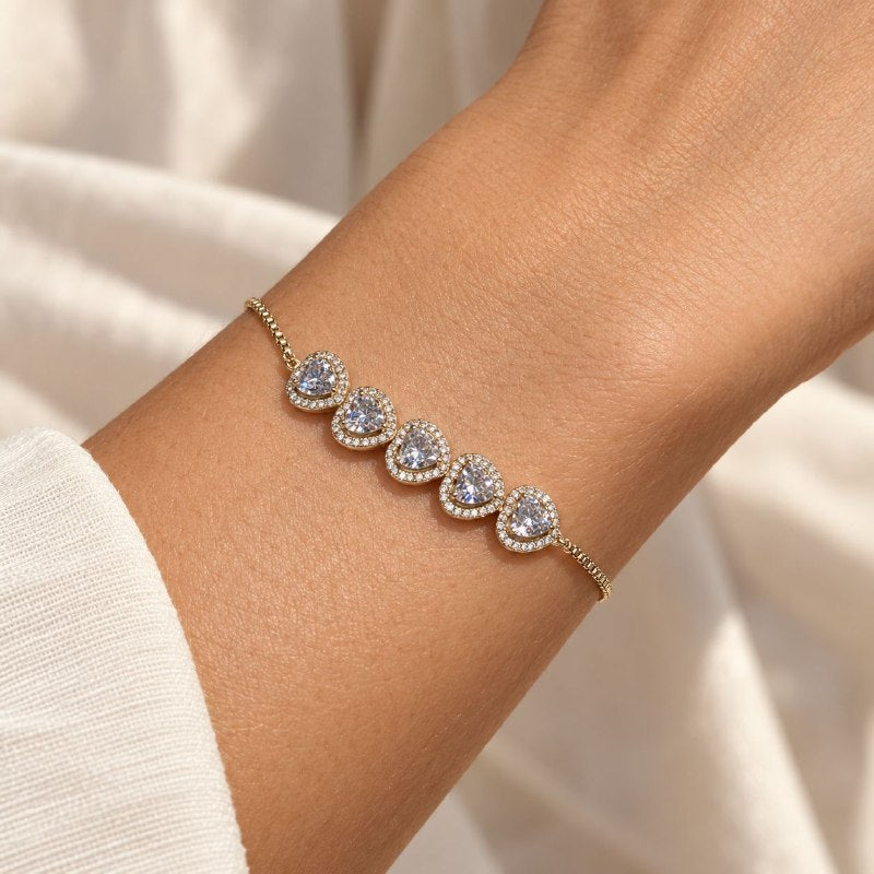 PULSERA DE ENCHAPE PARA DAMA CON DISEÑO DE CORAZONES 18CM