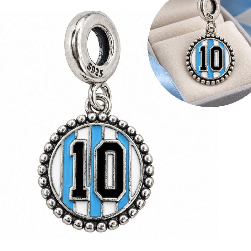 CHARM DE PLATA 9.25 CON DISEÑO DE MESSI ARGENTINA MEDIDA: 2.5CM PESO: 2.8G
