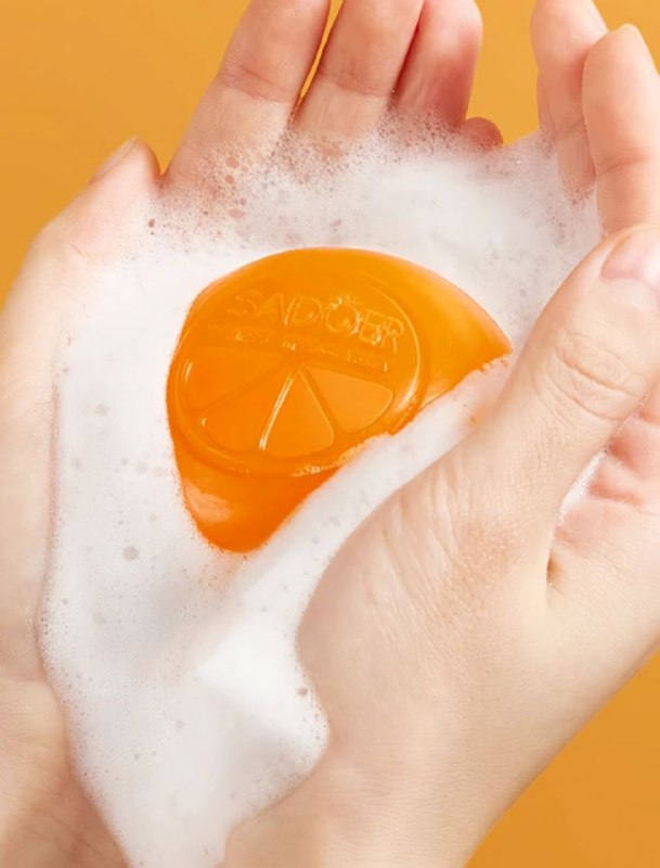 JABON FACIAL EN BARRA DE VITAMINA C BLANQUEADOR CON ESENCIA DE EXTRACCION DE NARANJA SADOER 100G