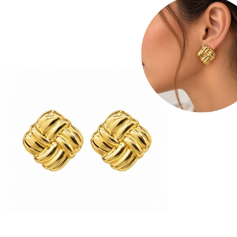 ARITOS DE ENCHAPE PARA DAMA CON DISEÑO DE ROMBO DORADOS 3CM
