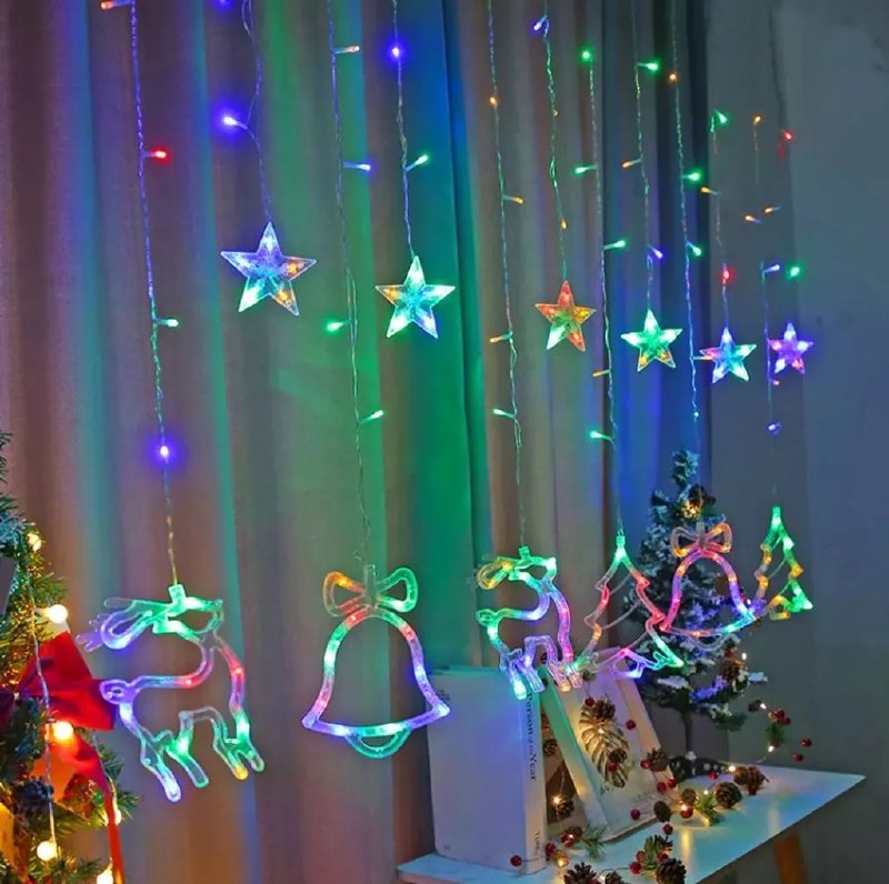 LUCES DECORATIVAS NAVIDEÑAS CORTINA DE LUZ LED MULTICOLOR DE 107 LUCES DE DISEÑOS ESTRELLA, RENO, ARBOL Y CAMPANA IDEAL PARA EL HOGAR PATIO O HABITACION 18.5X11X18.5CM