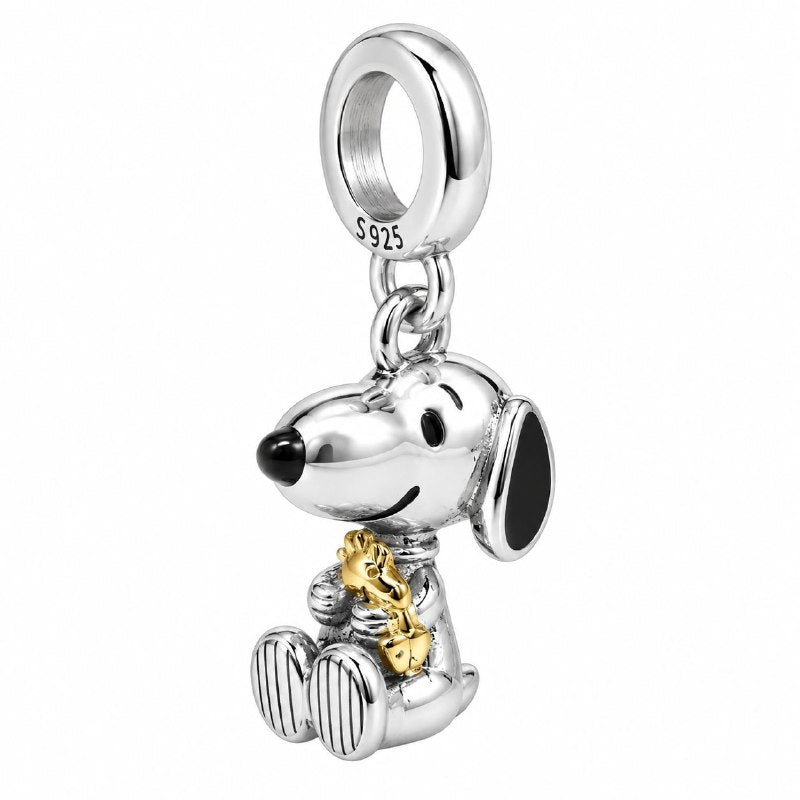 CHARM DE PLATA 9.25 CON DISEÑO DE SNOOPY MEDIDA: 2CM PESO: 2.9G