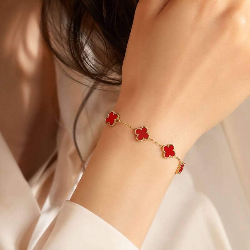 PULSERA DE ENCHAPE PARA DAMA CON DISEÑO DE FLOR 19CM (DUPE DE VAN CLEEF)
