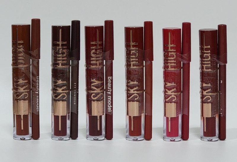 BRILLO LABIAL + DELINEADOR DUPE MAYBELLINE SKY HIGH , EL COLOR PERMANECE POR HORAS, COLORES VIVOS RICOS NO RESECA BEAUTY MODEL SKY HIGH