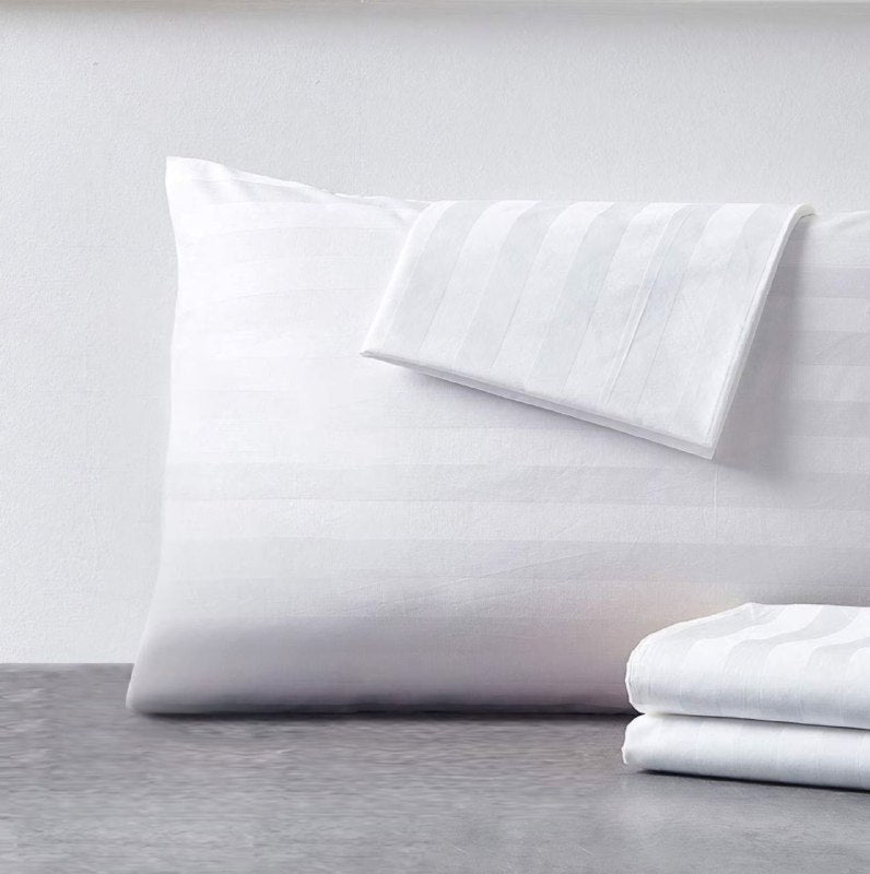 FUNDA PARA ALMOHADAS SATIN 4 PIEZAS DE MICROFIBRA CON RELIEVE SUAVE Y COMO SOBREFUNDA  DO 4 PIEZAS FYBRES