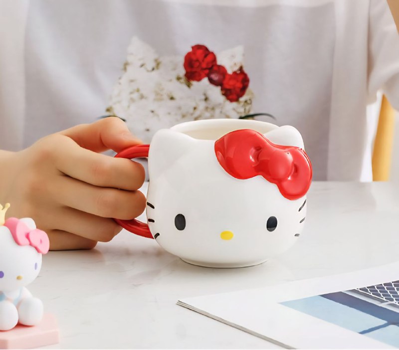 TAZA DE CERAMICA, RESISTENTE AL CALOR, MANGO CREATIVO DISEÑO HELLO KITTY
