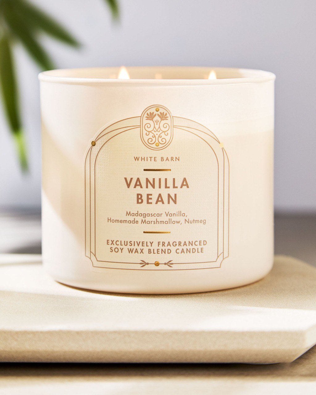 VELA AROMATICA VANILLA BEAN WHITE BARN 411G