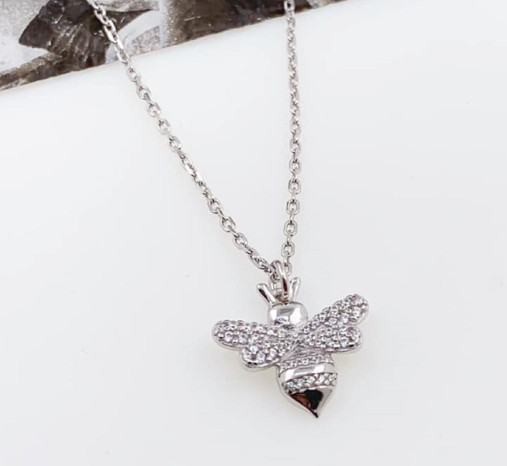 PDIJE1204 ABEJA CON CADENA PLATA 925