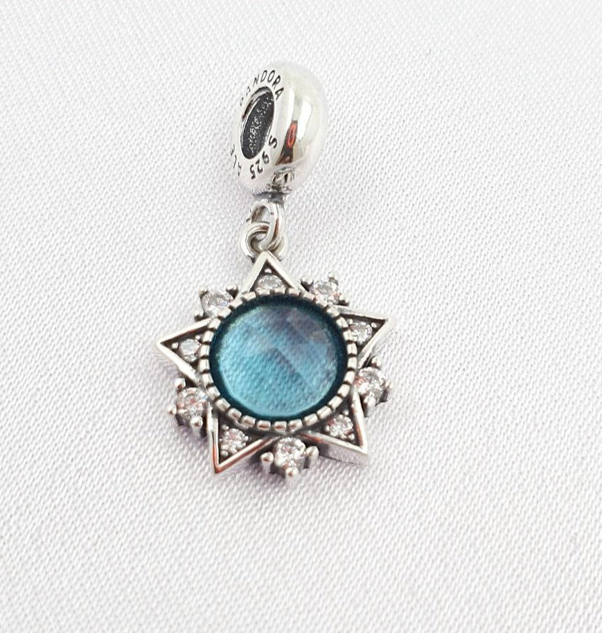 PCHARM2650#1      COLGANTE DE ESTRELLA CON CIRCON AZUL