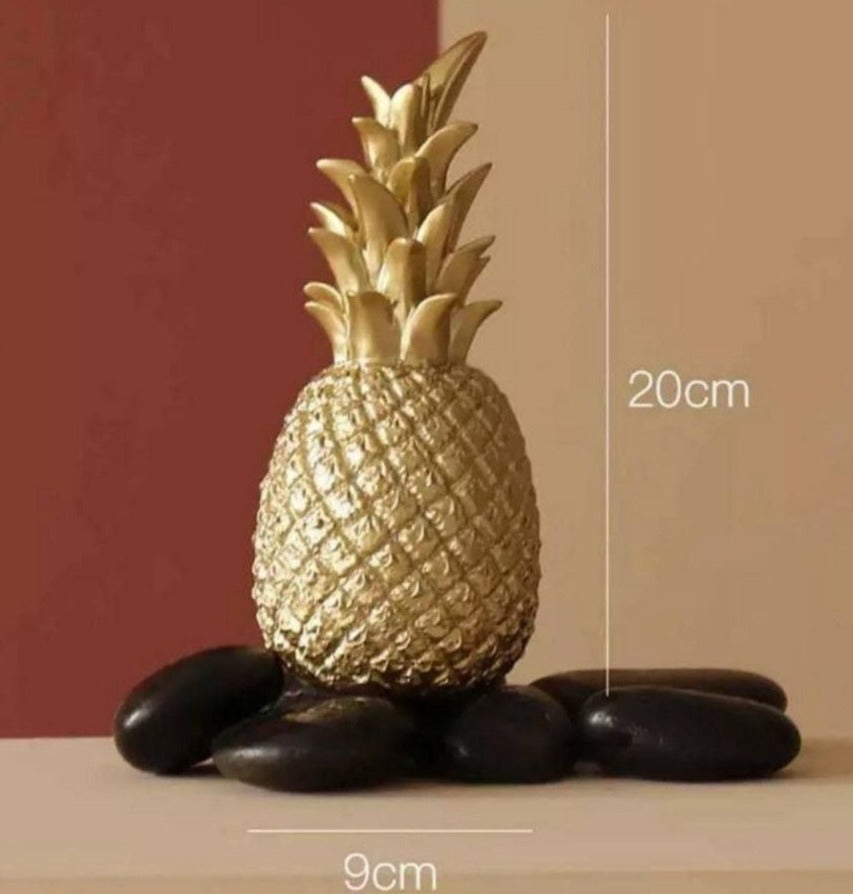 DECORACION ADORNO DE PIÑA DORADO 20CM ALTO ACNHO  9 CM