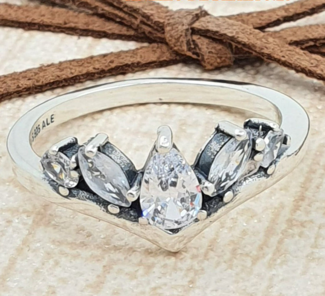 PANI1595 corona con piedras