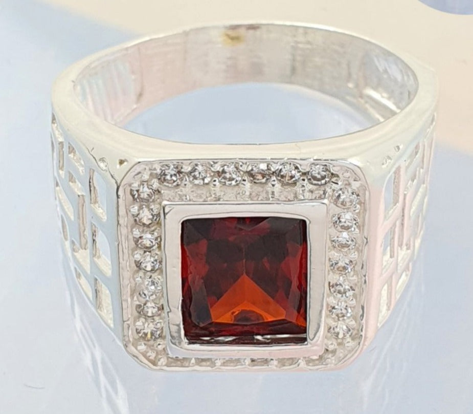 PANI1759B ANILLO CABALLERO CUADRADO PIEDRA ROJA, PLATA 925